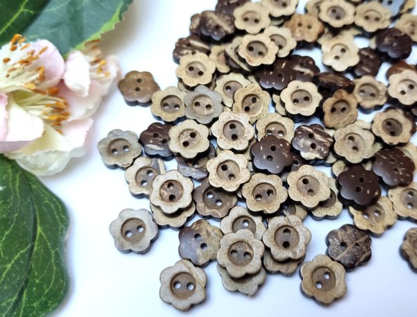 Flowers buttons 12mm coconut wood 10 pieces brown