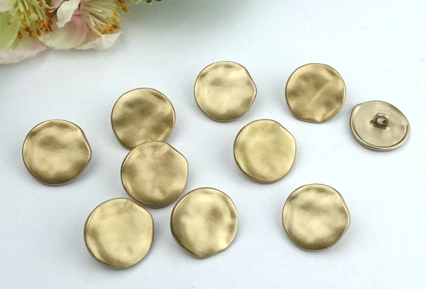 Buttons 18mm round wavy gold eyelet button metal